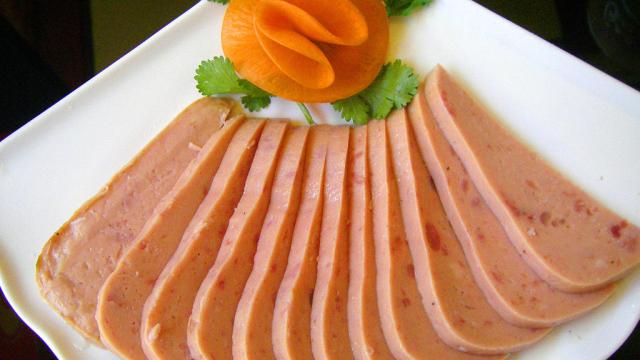 很多女性超愛吃這些食物中食品添加劑超多，醫(yī)生從不讓家屬吃