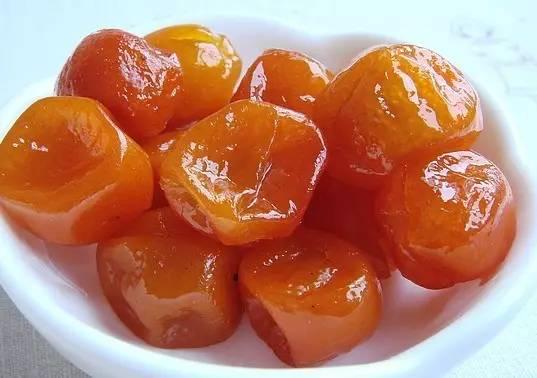 很多女性超愛吃這些食物中食品添加劑超多，醫(yī)生從不讓家屬吃